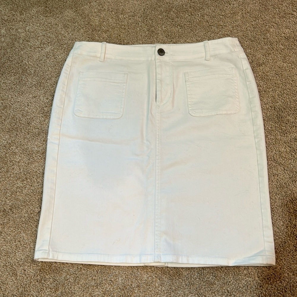 Never worn j.jill denim white pencil skirt size 10